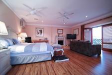 Main Bedroom - 41 square meters of property in Silver Lakes Golf Estate