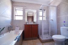 Bathroom 1 - 2 square meters of property in Six Fountains Estate