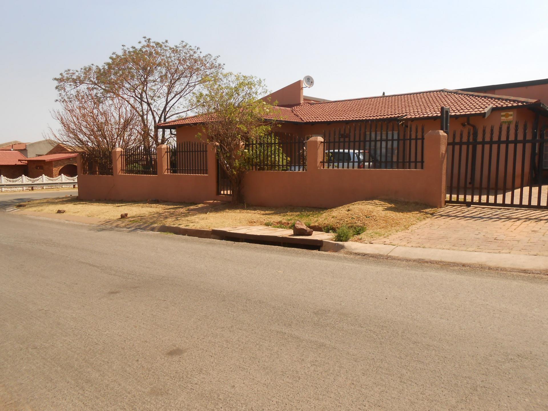 Front View of property in Lenasia South