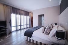 Main Bedroom - 33 square meters of property in The Wilds Estate