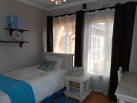 Bed Room 2 - 12 square meters of property in Vaalpark