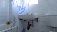 Bathroom 1 - 4 square meters of property in Bramley View