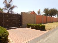 4 Bedroom 3 Bathroom House for Sale for sale in Brackenhurst