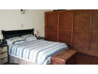 Main Bedroom - 17 square meters of property in Barberton