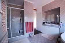 Main Bathroom - 13 square meters of property in Silver Lakes Golf Estate