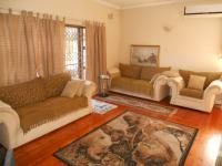 Lounges - 44 square meters of property in Queensburgh