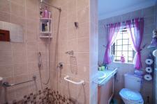 Bathroom 2 - 9 square meters of property in Silver Stream Estate