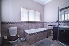 Bathroom 1 - 3 square meters of property in Six Fountains Estate