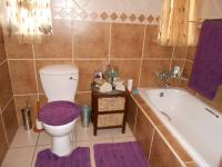 Bathroom 1 - 6 square meters of property in Witfield