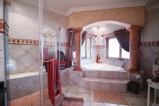 Main Bathroom - 15 square meters of property in Woodhill Golf Estate