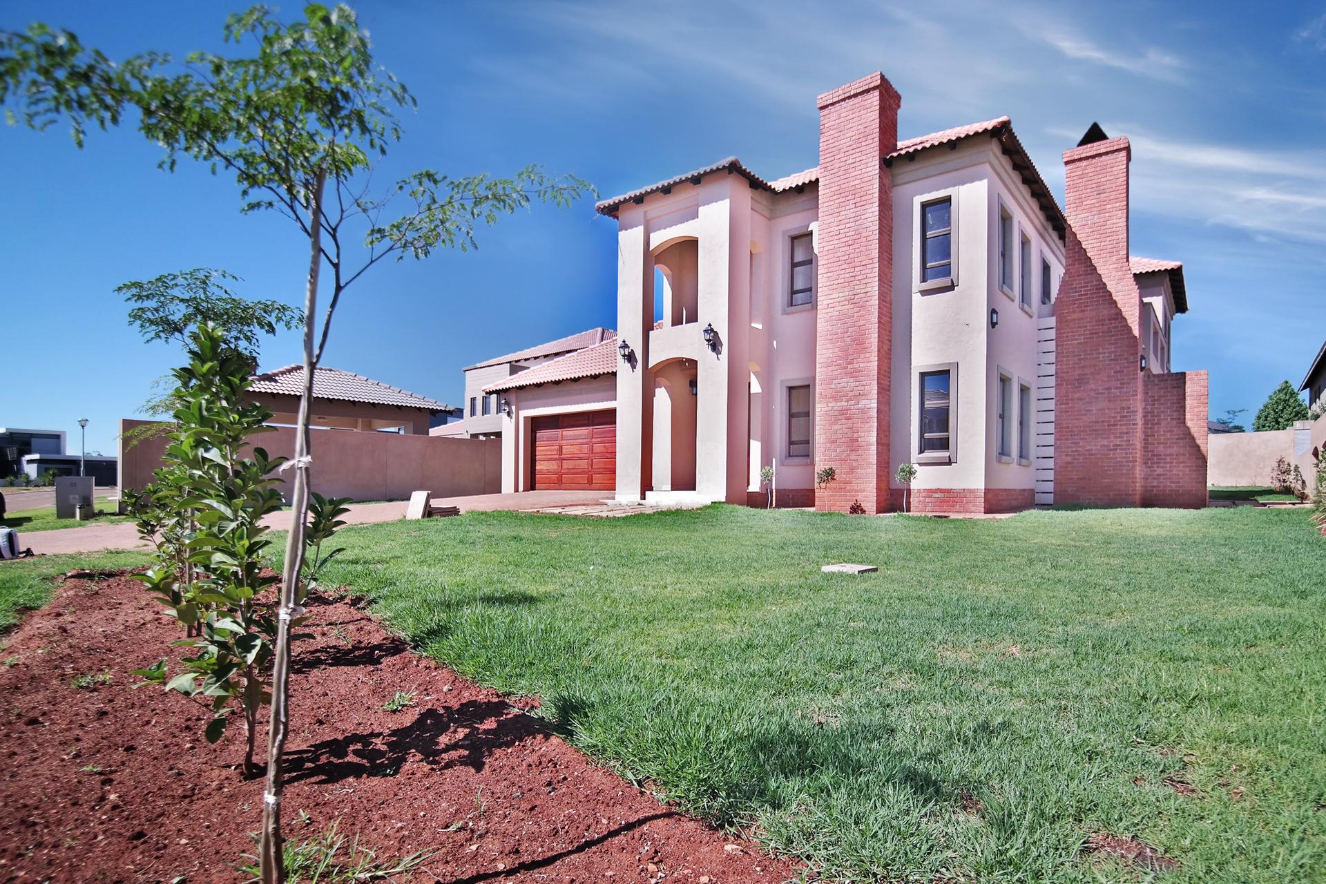 Front View of property in Silverwoods Country Estate