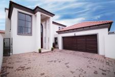 3 Bedroom 2 Bathroom Sec Title for Sale for sale in Six Fountains Estate