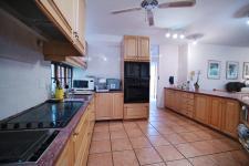 Kitchen - 33 square meters of property in Silver Lakes Golf Estate