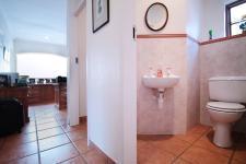 Bathroom 3+ - 10 square meters of property in Silver Lakes Golf Estate