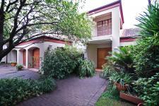 Front View of property in Silver Lakes Golf Estate