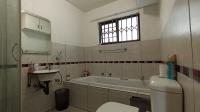 Bathroom 1 - 6 square meters of property in Sunninghill