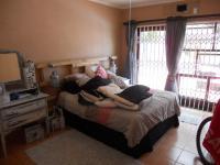 Main Bedroom - 16 square meters of property in Uvongo