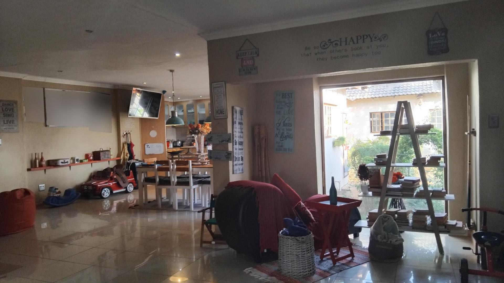 Lounges of property in Polokwane