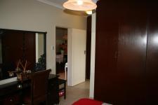 Main Bedroom - 16 square meters of property in Heatherview