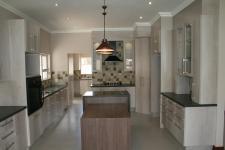 Kitchen - 23 square meters of property in Midlands Estate