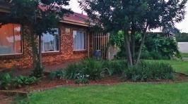 4 Bedroom 3 Bathroom House for Sale for sale in Henley-on-Klip