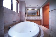 Main Bathroom - 15 square meters of property in Silver Lakes Golf Estate