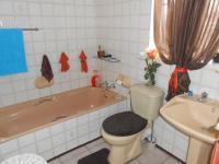 Bathroom 1 - 6 square meters of property in Noycedale