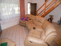 Lounges - 36 square meters of property in Uvongo