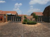 2 Bedroom 2 Bathroom Simplex for Sale for sale in Rooihuiskraal North