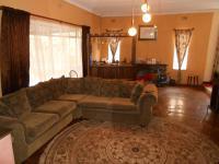 Lounges - 38 square meters of property in Rhodesfield