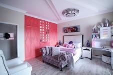 Bed Room 2 - 22 square meters of property in Willow Acres Estate