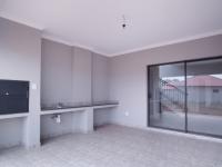 Patio - 18 square meters of property in The Ridge Estate