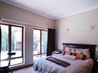 Main Bedroom - 22 square meters of property in Willow Acres Estate