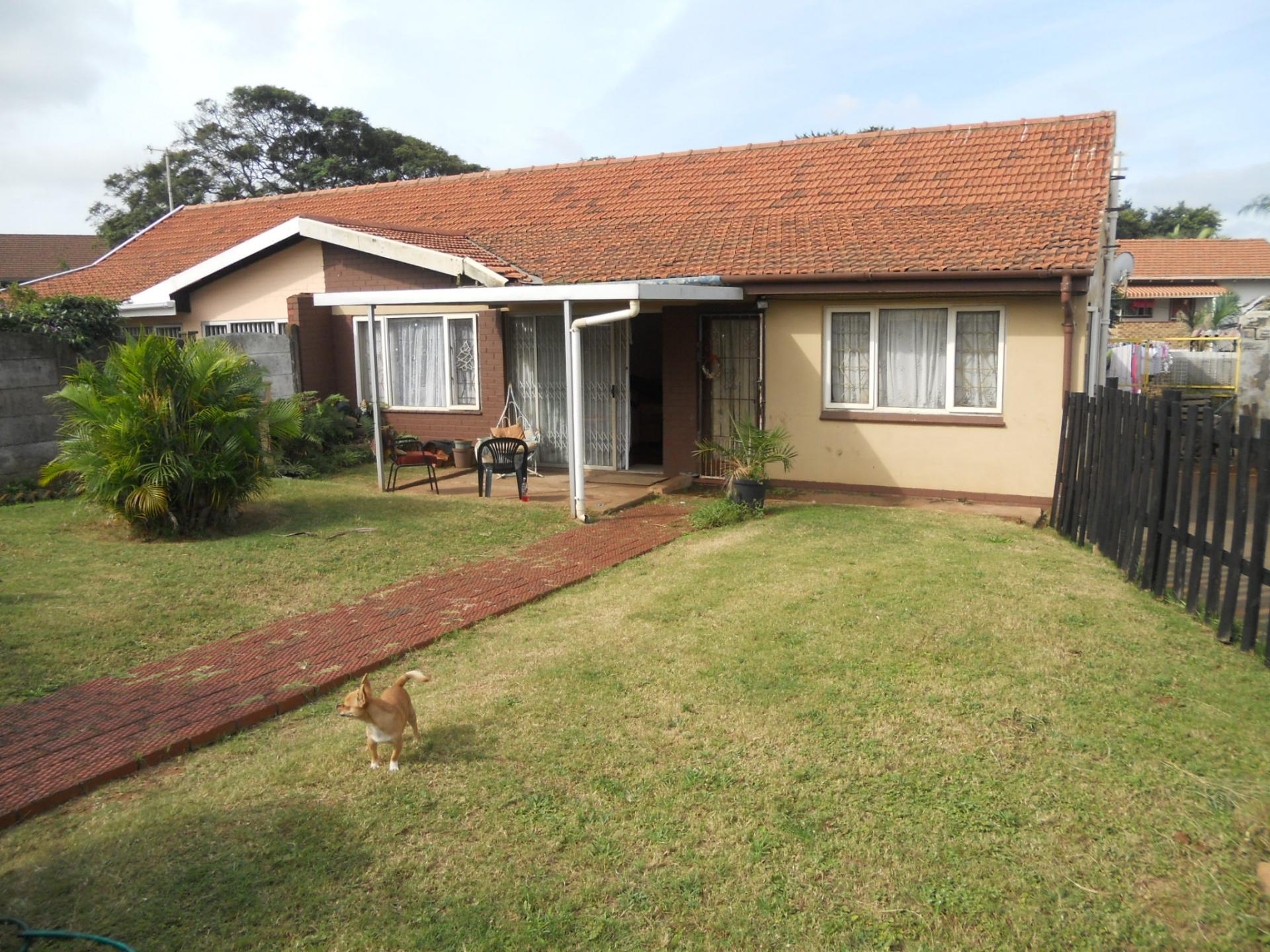 Front View of property in Mobeni East