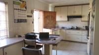 Kitchen - 18 square meters of property in Lenasia South