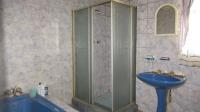 Main Bathroom - 9 square meters of property in Lenasia South