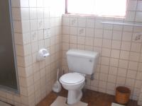 Bathroom 2 - 9 square meters of property in Hibberdene