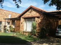 3 Bedroom 2 Bathroom House for Sale for sale in Olivedale