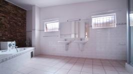 Main Bathroom - 19 square meters of property in Silver Lakes Golf Estate