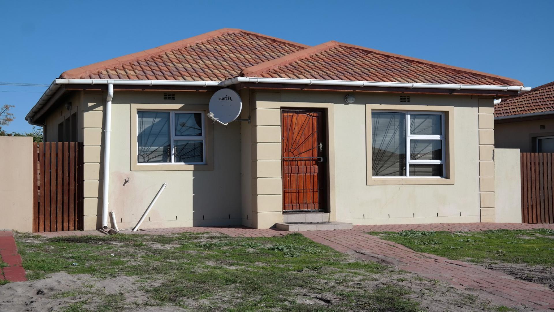 Front View of property in Hagley