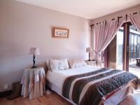 Bed Room 1 - 15 square meters of property in Silver Lakes Golf Estate