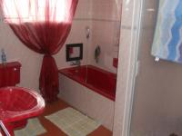 Main Bathroom - 6 square meters of property in Birdswood