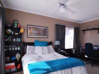 Bed Room 1 - 21 square meters of property in Silver Lakes Golf Estate