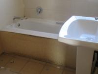 Main Bathroom - 12 square meters of property in Henley-on-Klip