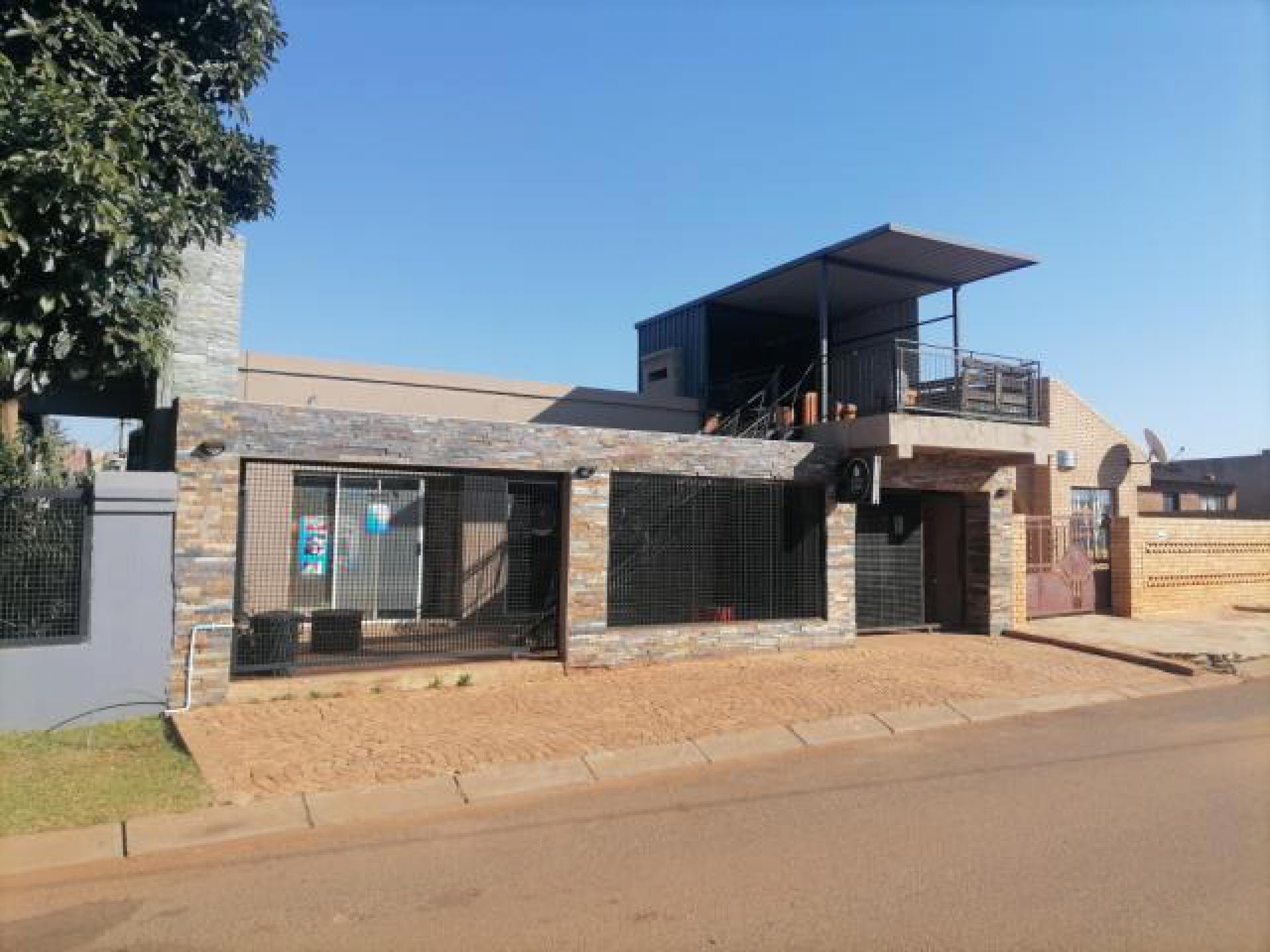 Front View of property in Orange farm