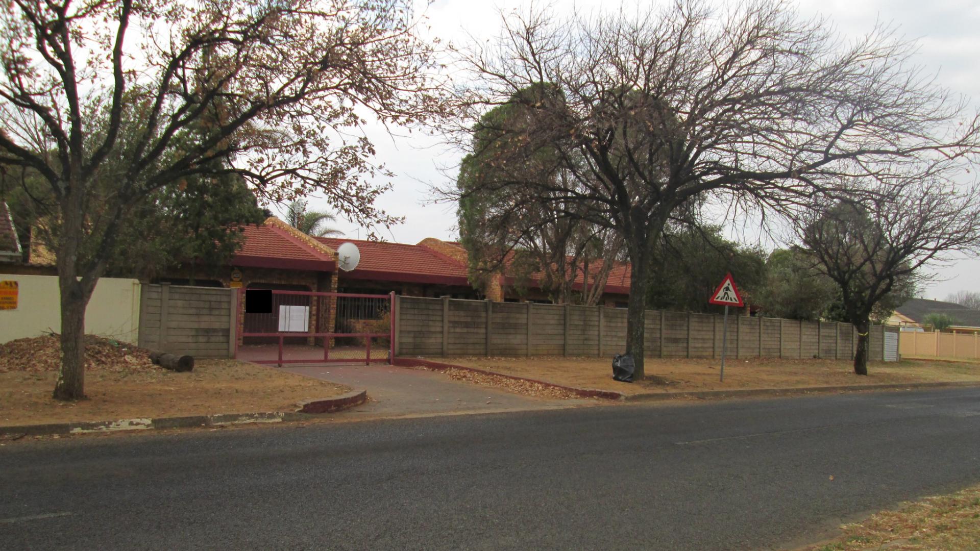 Front View of property in Vanderbijlpark