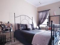 Bed Room 3 - 15 square meters of property in Woodhill Golf Estate