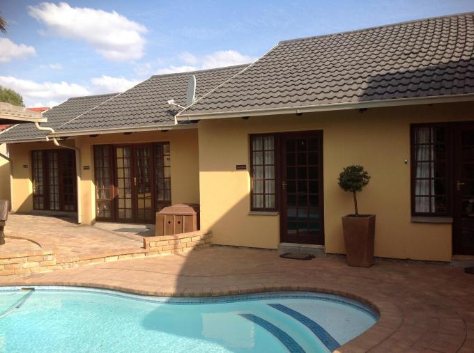 MyRoof - 9 Bedroom Guest House For Sale in Secunda - Home Sell - MR133169