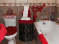 Bathroom 1 - 6 square meters of property in Rustenburg