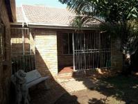 Front View of property in Rustenburg